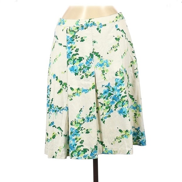 ANN Taylor White Silk Print Pleated Skirt Size 6 - Picture 2 of 5